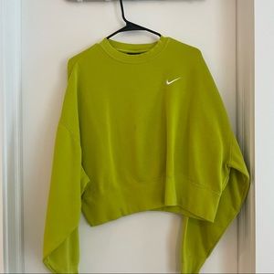 Nike women essential sweatshirt